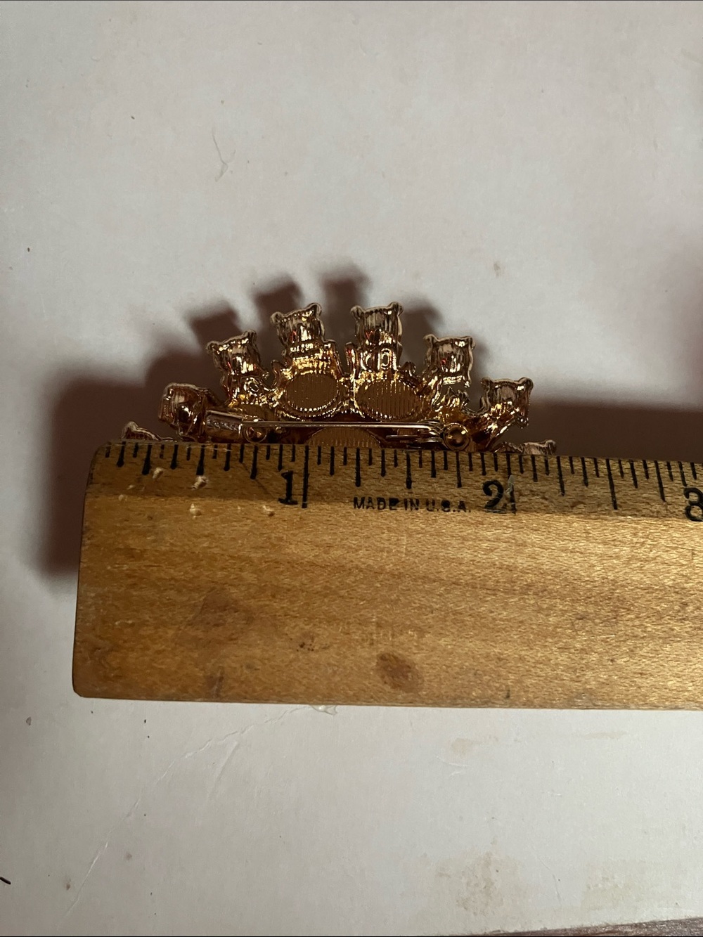 New Gold-Tone Orange Red Statement eye Brooch with Crystal & Pearl Drops - Picture 7 of 8